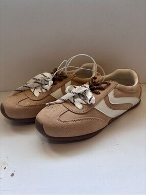 Steve Madden Beige Suede Sneakers with White Lining